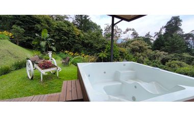 Casa campestre en venta Poblado Los Balsos