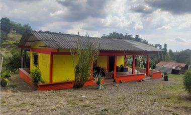 finca urbanizable con hermosa vista en Alcala Valle