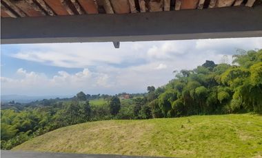 finca urbanizable con hermosa vista en Alcala Valle