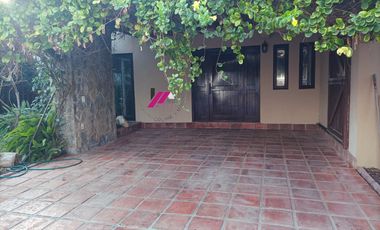 HERMOSA CASA EN CONDOMINIO REAL DE SANTIAGO