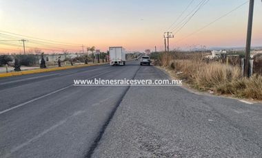TERRENO EN VENTA SOBRE CARRETERA 120 EN TEQUISQUIAPAN. Gerard