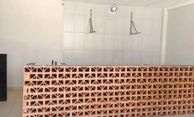 VENTA/RENTA DE PLAZA COMERCIAL EN CALIMAYA