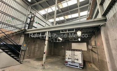 VENTA - Bodega comercial de 354 metros. 5 de Febrero