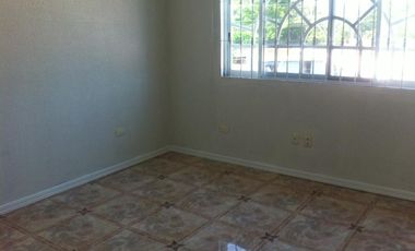Casa en Venta  de 2 pisos. en Col. Hidalgo, en  la ciudad de Minatitlán, Veracruz.
