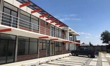 VENTA/RENTA DE PLAZA COMERCIAL EN CALIMAYA