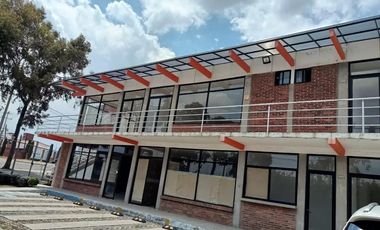 VENTA/RENTA DE PLAZA COMERCIAL EN CALIMAYA