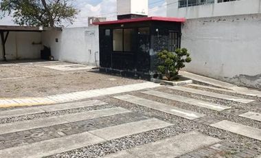 VENTA/RENTA DE PLAZA COMERCIAL EN CALIMAYA