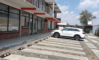 VENTA/RENTA DE PLAZA COMERCIAL EN CALIMAYA