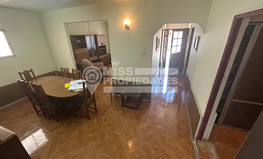 SE VENDE CASA EN POBLACION ORIENTE