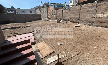 SE VENDE CASA EN POBLACION ORIENTE