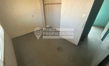 SE VENDE CASA EN POBLACION ORIENTE