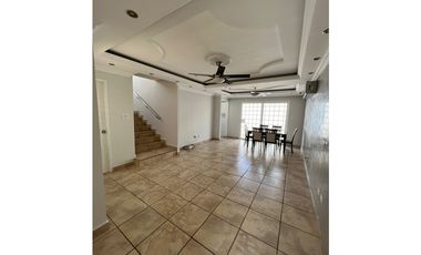 VENDO o ALQUILO  PH EVEREST PASEO DEL NORTE BRISAS DEL GOLF