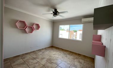 VENDO o ALQUILO  PH EVEREST PASEO DEL NORTE BRISAS DEL GOLF