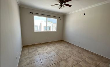 VENDO o ALQUILO  PH EVEREST PASEO DEL NORTE BRISAS DEL GOLF