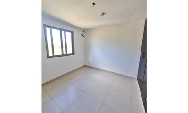 SE VENDE CASA EN WOODLANDS GRAN TERRENO PANAMA PACIFICO