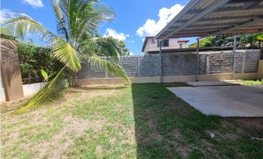 SE VENDE CASA EN WOODLANDS GRAN TERRENO PANAMA PACIFICO