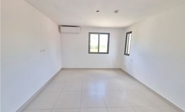 SE VENDE CASA EN WOODLANDS GRAN TERRENO PANAMA PACIFICO