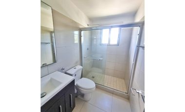 SE VENDE CASA EN WOODLANDS GRAN TERRENO PANAMA PACIFICO