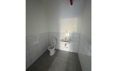 LOCAL EN CASCO PH CASA KORSI