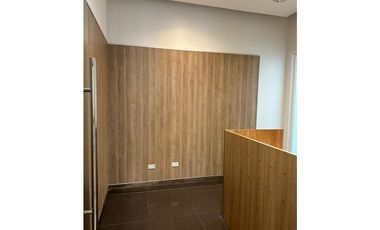 OFICINA / BELLA VISTA / PH HABITAT PLAZA / 180m2 / AMOBLADA