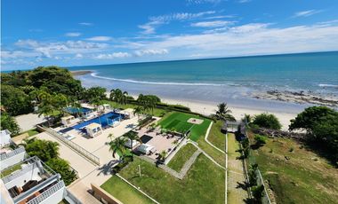Walk to the Beach in your Bare Feet!