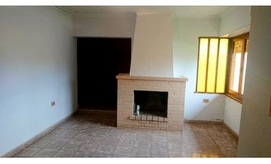 Se vende hermosa propiedad en block sobre excelente ubicación.
