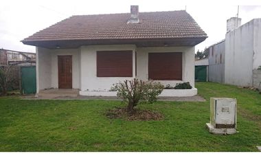 Se vende hermosa propiedad en block sobre excelente ubicación.