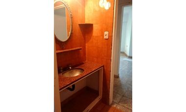 Se vende hermosa propiedad en block sobre excelente ubicación.