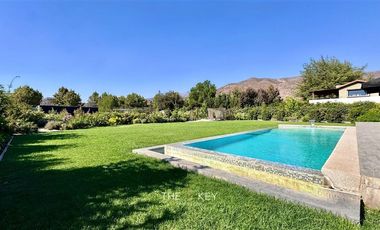 Casa en Venta en Cond. Las Brisas de Chicureo - La Pirca