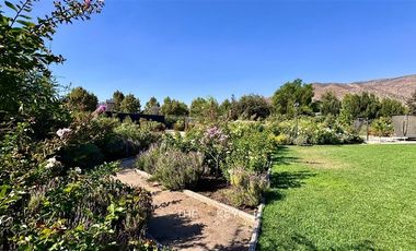 Casa en Venta en Cond. Las Brisas de Chicureo - La Pirca