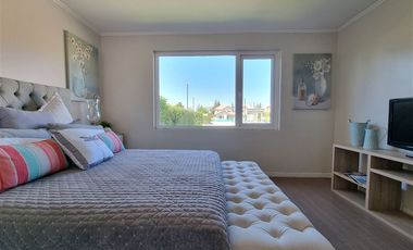 Casa en Arriendo en Condominio Haras de Linderos / 3D + 2B