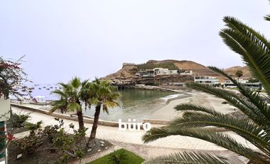 FRENTE AL MAR! CASA EN VENTA EN EXCLUSIVA PLAYA LA QUIPA!
