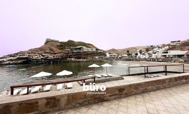 FRENTE AL MAR! CASA EN VENTA EN EXCLUSIVA PLAYA LA QUIPA!