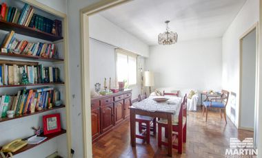Departamento 4 ambientes con baño y toilette - Olivos excelente ubicación.