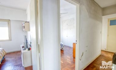 Departamento 4 ambientes con baño y toilette - Olivos excelente ubicación.