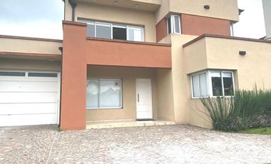 Casa a la venta en Haras Maria Elena
