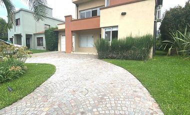 Casa a la venta en Haras Maria Elena