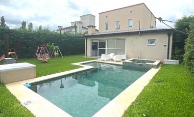 Casa a la venta en Haras Maria Elena