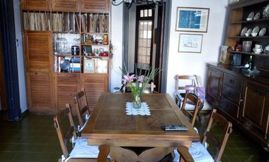 Casa -de Estilo Inglés 4 amb en una sola planta Quilmes Residencial