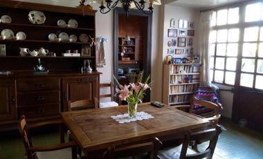 Casa -de Estilo Inglés 4 amb en una sola planta Quilmes Residencial