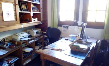 Casa -de Estilo Inglés 4 amb en una sola planta Quilmes Residencial