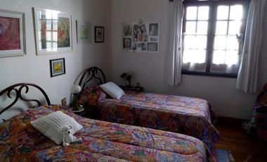 Casa -de Estilo Inglés 4 amb en una sola planta Quilmes Residencial