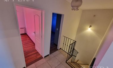 Venta de casa 5 ambientes con cochera y piscina en Belén de Escobar
