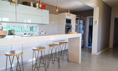 Casa - Roldan-  Barrio Las Tardes- Panamá 2835- Venta