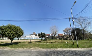 OPORTUNIDAD - 293M2 - 10M DE FRENTE - LOTE PELADO LISTO PARA EDIFICAR