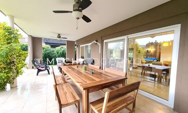 Casa 4 dormitorios venta en San Isidro Labrador, Villa Nueva