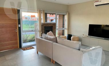 Casa en venta - Barrio Lagos de Canning