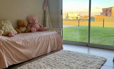 Casa en venta - Barrio Lagos de Canning