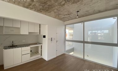Venta de Monoambiente con balcón en Villa Domínico