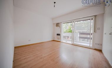 PH USO PROFESIONAL - IMPECABLE - En 2 plantas 242m2 al frente - Villa Urquiza